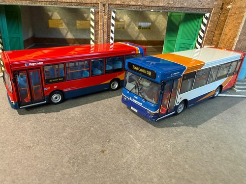 Cmnl ukbus 3004 dennis - 3004,